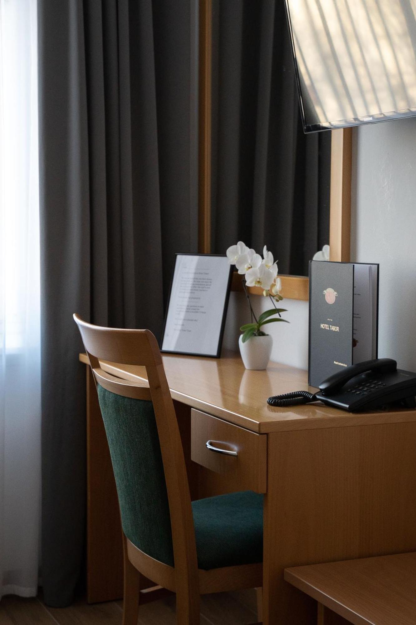 Hotel Tabor Sežana Dış mekan fotoğraf