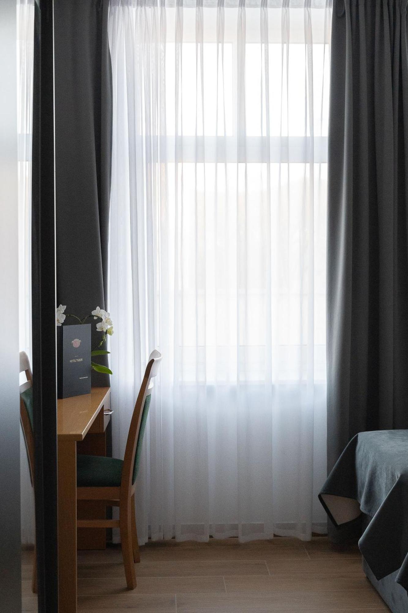 Hotel Tabor Sežana Dış mekan fotoğraf