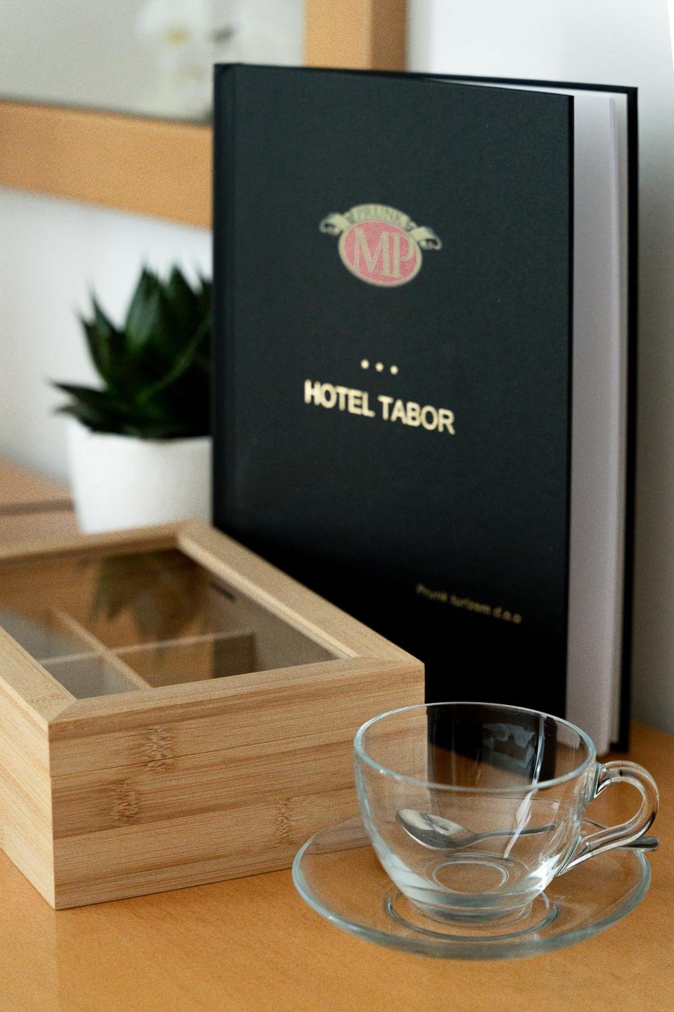 Hotel Tabor Sežana Dış mekan fotoğraf