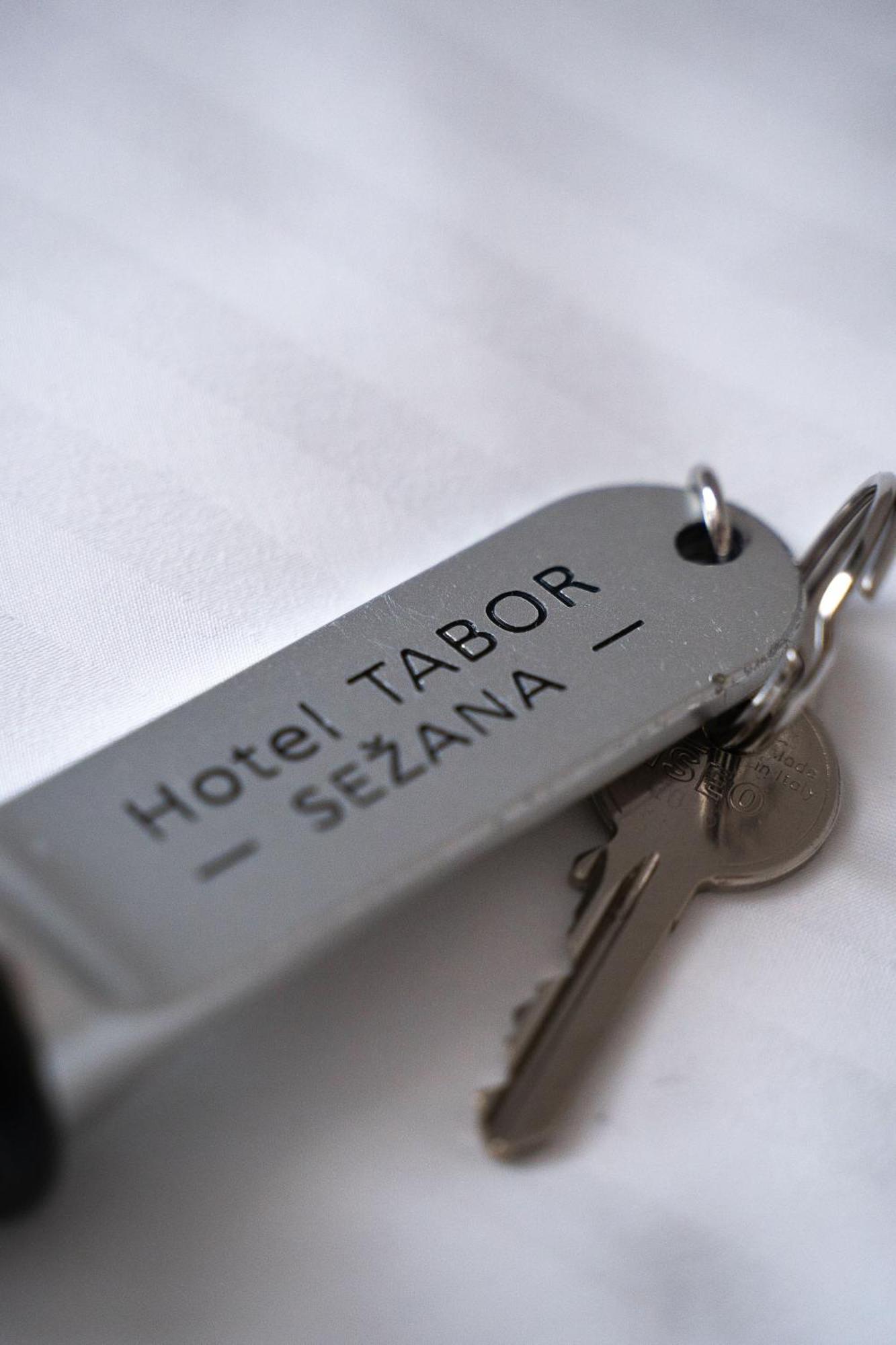 Hotel Tabor Sežana Dış mekan fotoğraf