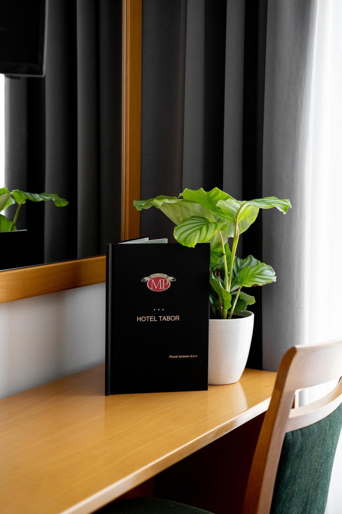 Hotel Tabor Sežana Dış mekan fotoğraf