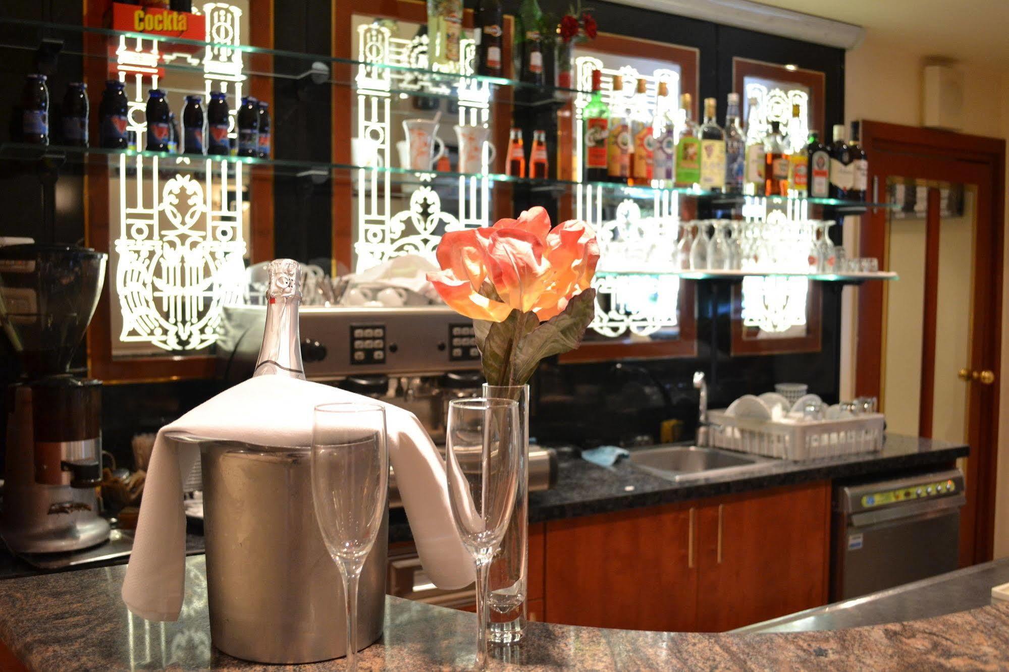 Hotel Tabor Sežana Dış mekan fotoğraf